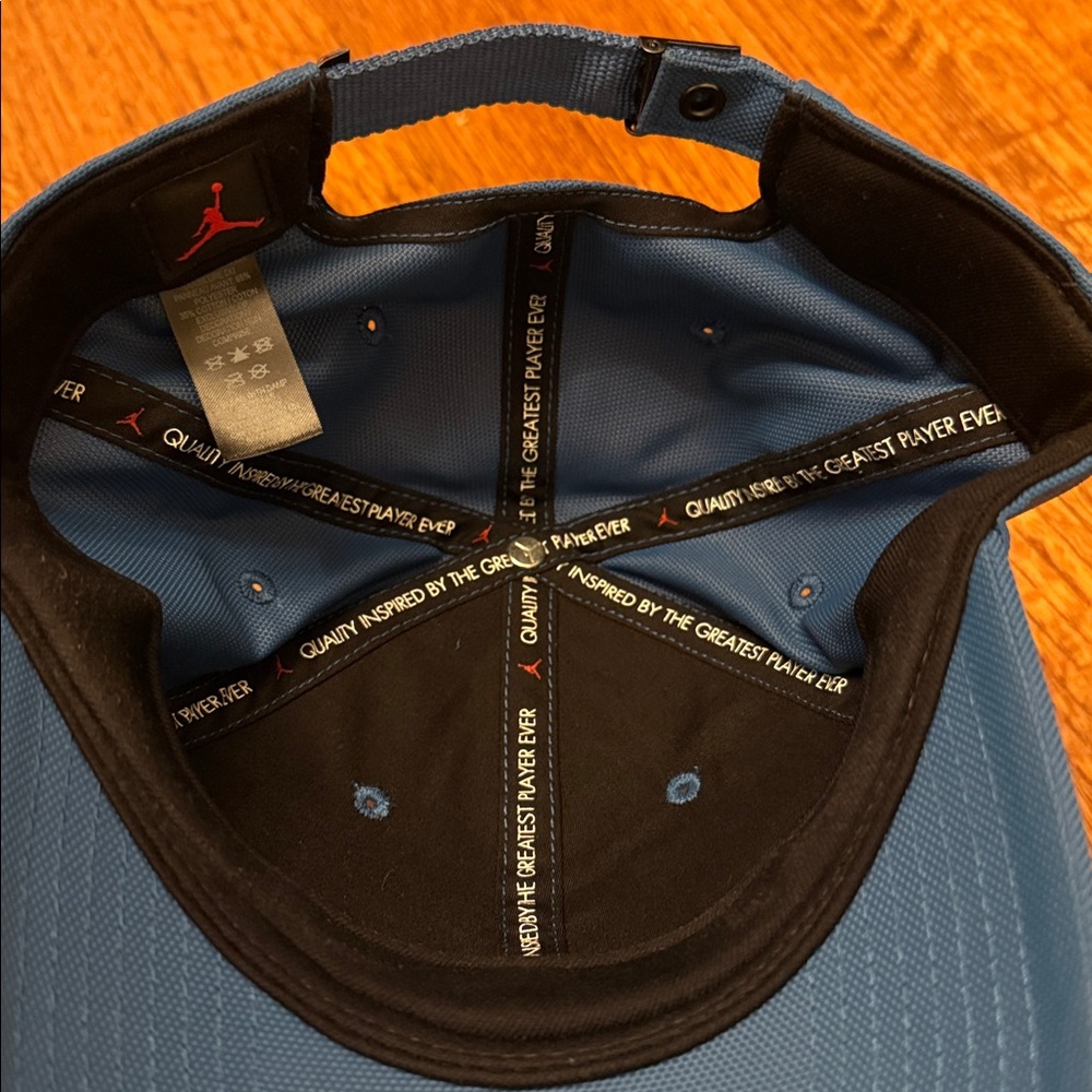 Structured Metal Jumpman Hat - Picture 5 of 5